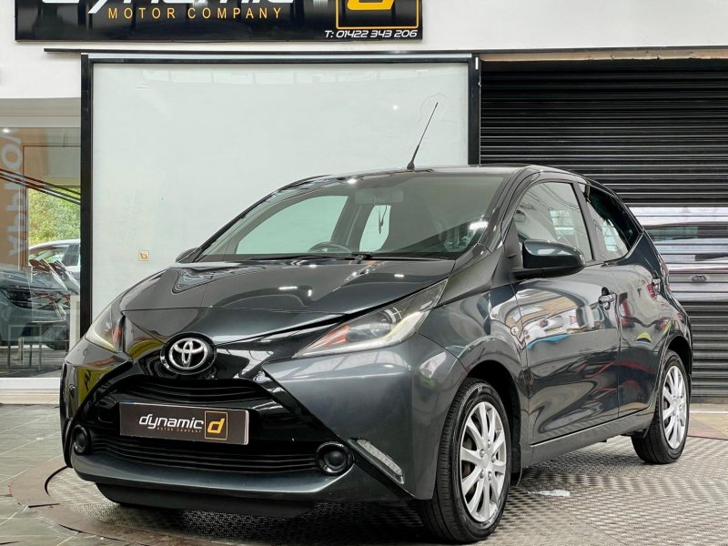 TOYOTA AYGO 1.0 VVT-i x-play Euro 5 5dr Euro 5 (2015/15)